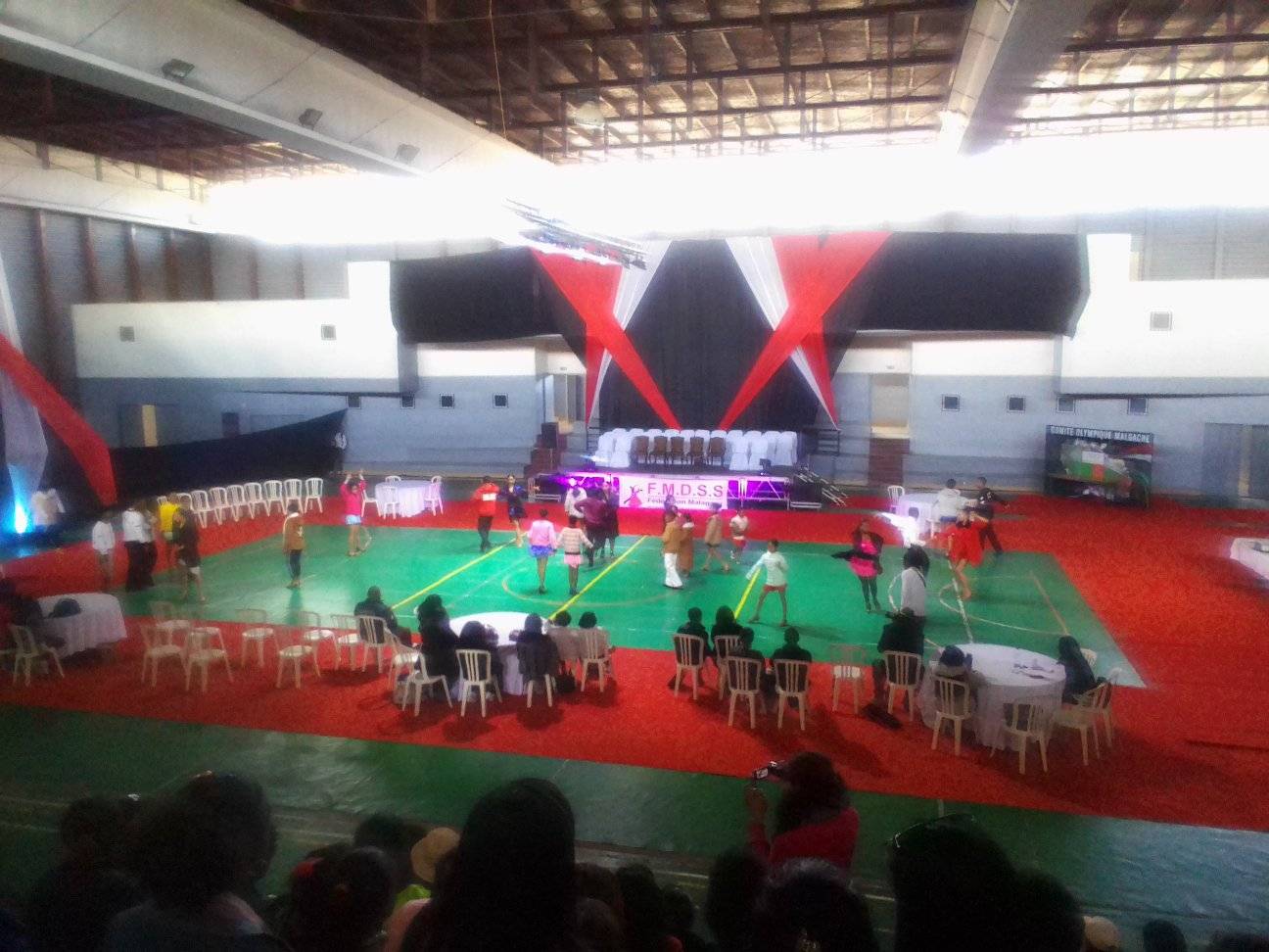 habakae-mangazina-dance-sportive